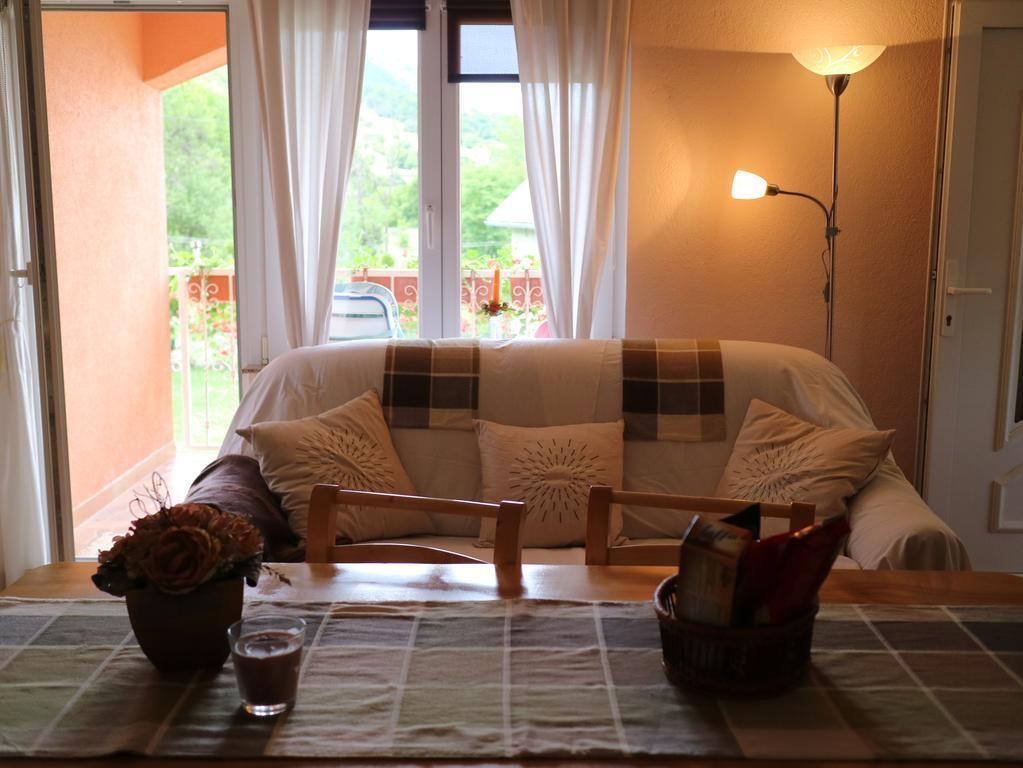 Apartment Luka Kuterevo Eksteriør bilde